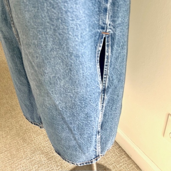 Levis Denim Pencil Skirt with Side Slit - Picture 10 of 11